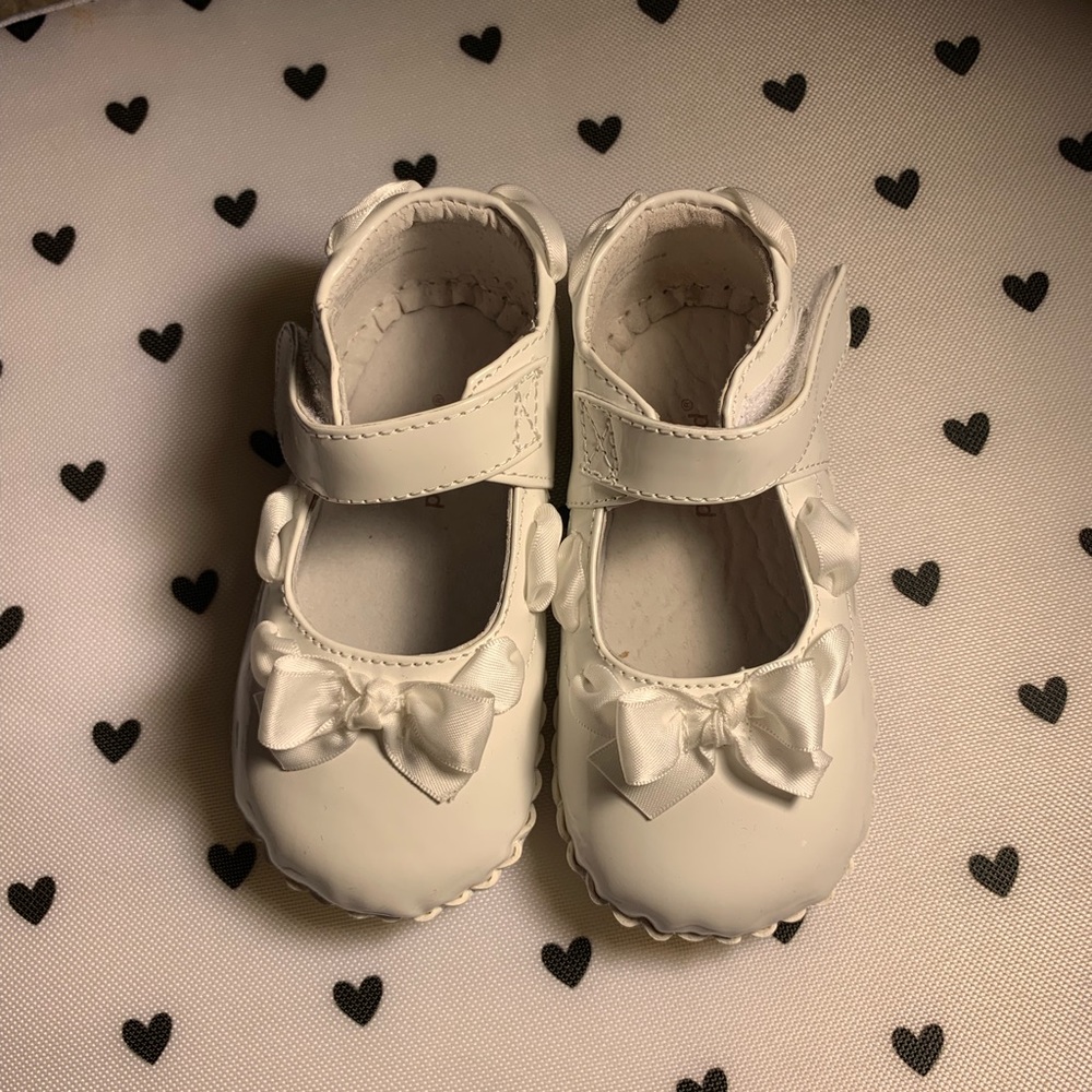 Pediped baby girl leather shoes size: 5.5-6
